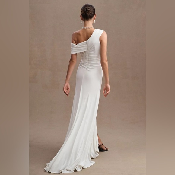 Anthropologie | Mac Duggal 26517 One Shoulder Ruched Jersey Gown In White Size 0 - Picture 13 of 13
